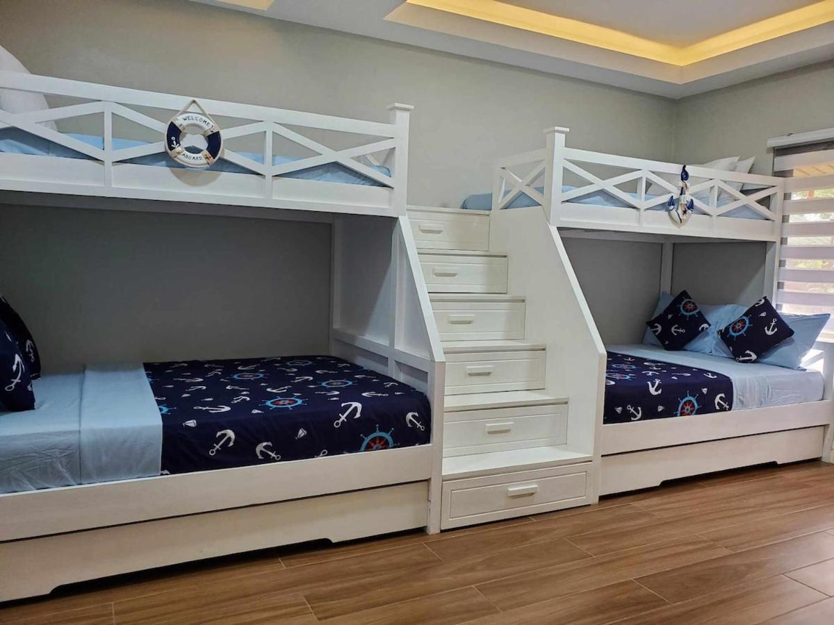 Redwood Cabin Bolinao Екстериор снимка