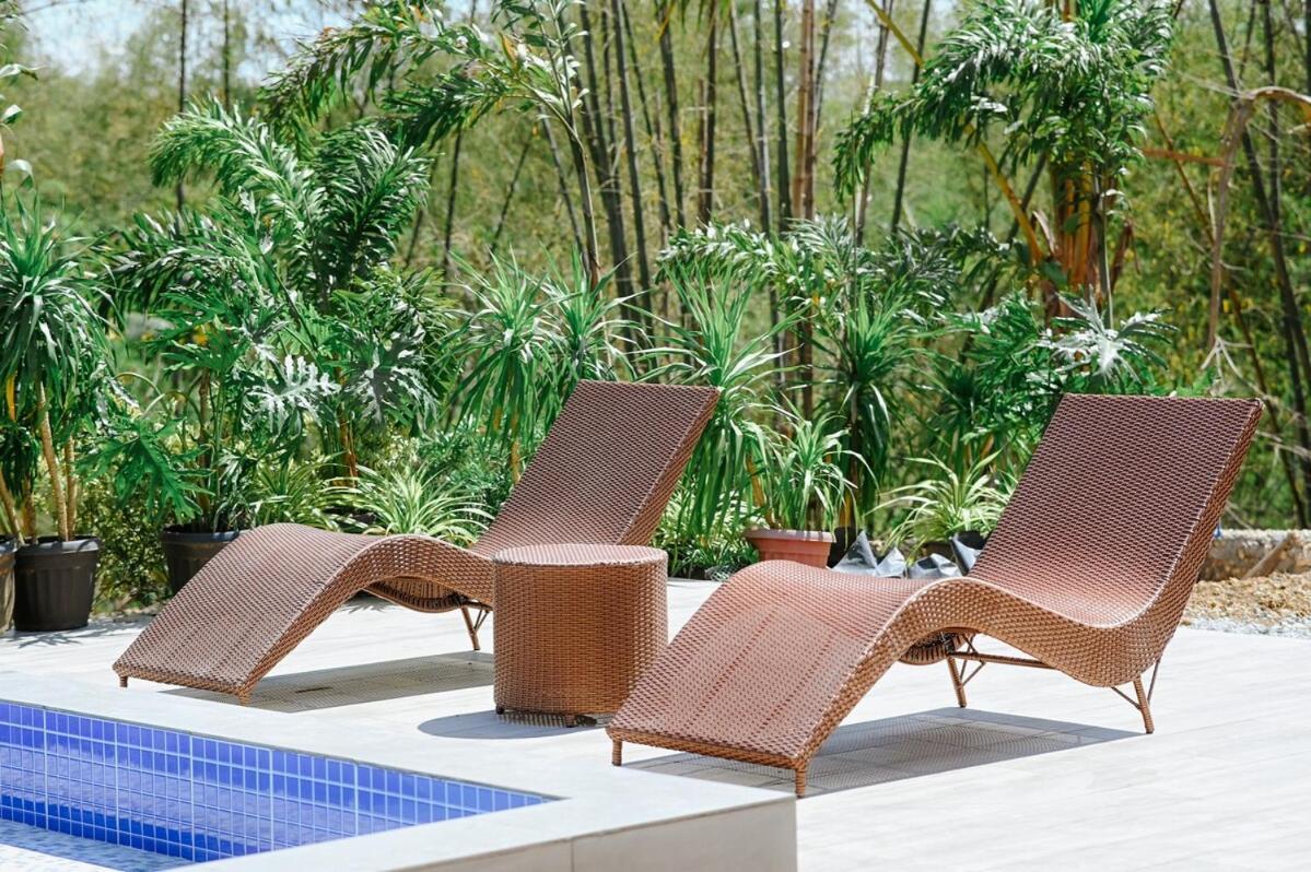Redwood Cabin Bolinao Екстериор снимка